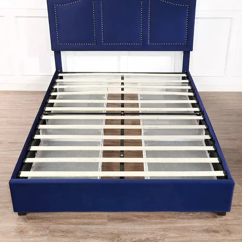 Cama de plataforma estofada com arrumação e 4 gavetas