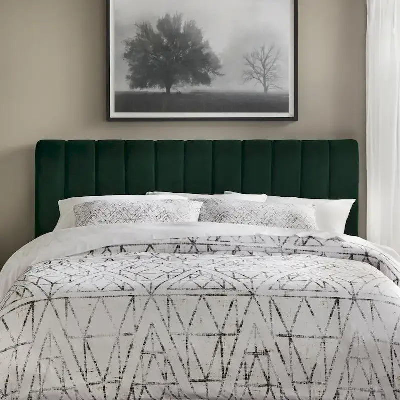 Letto queen Teagan con trapuntatura a canali