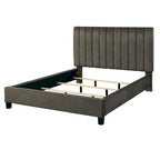 Letto queen Teagan con trapuntatura a canali