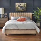 Letto queen Teagan con trapuntatura a canali