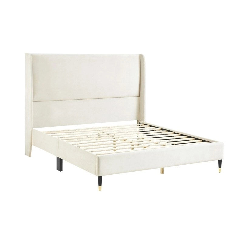 Polsterbett mit Samtbezug und hohen Kopfteilen, Queen-/King-Size