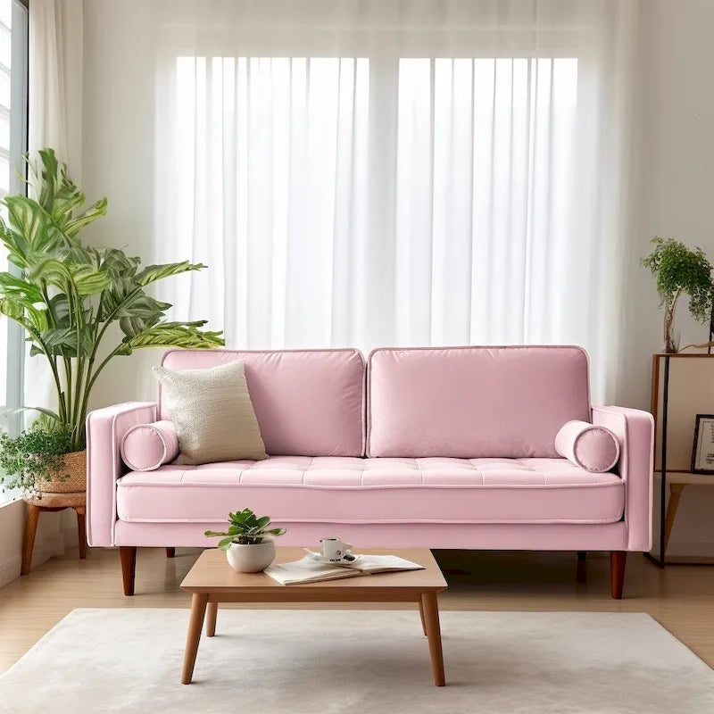 Aksamitna sofa z kwadratowymi podłokietnikami