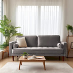 Samtsofa mit geraden Armlehnen