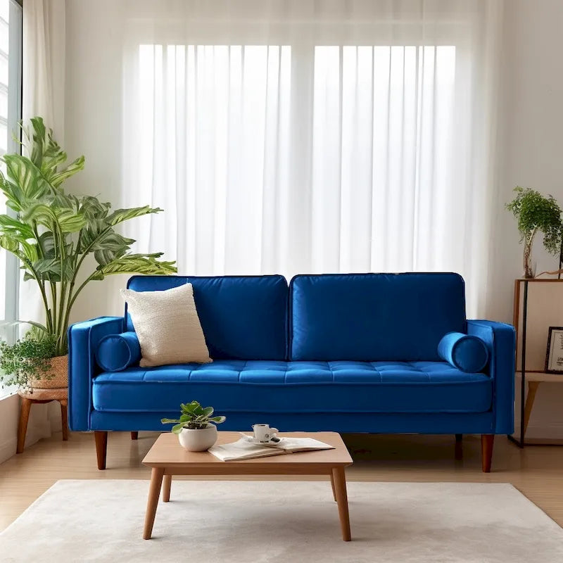 Samtsofa mit geraden Armlehnen