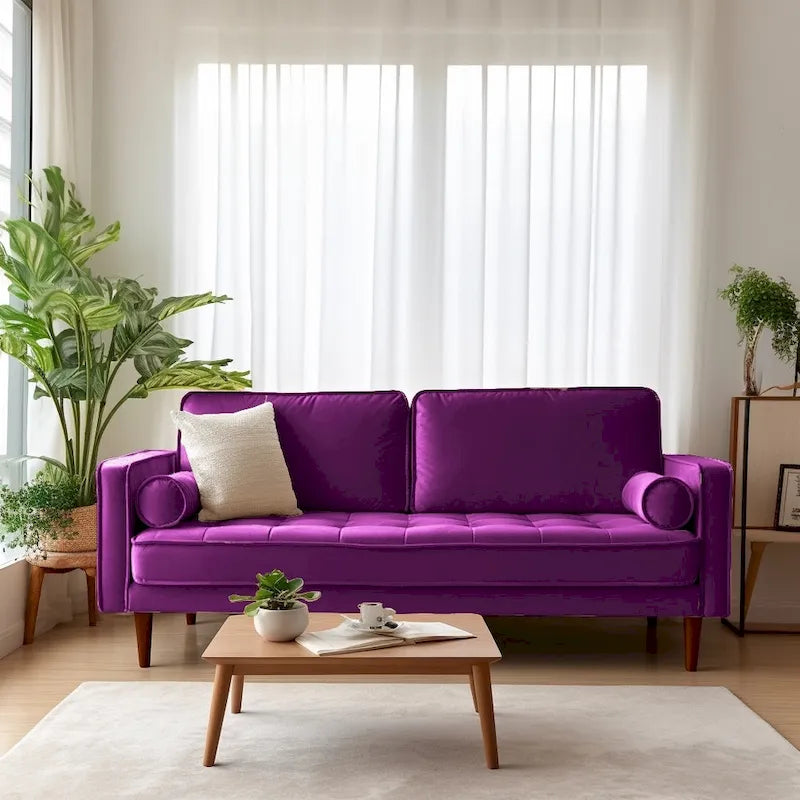 Samtsofa mit geraden Armlehnen
